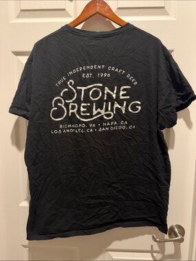 Men's Black Short Sleeve Logo T‑Shirt